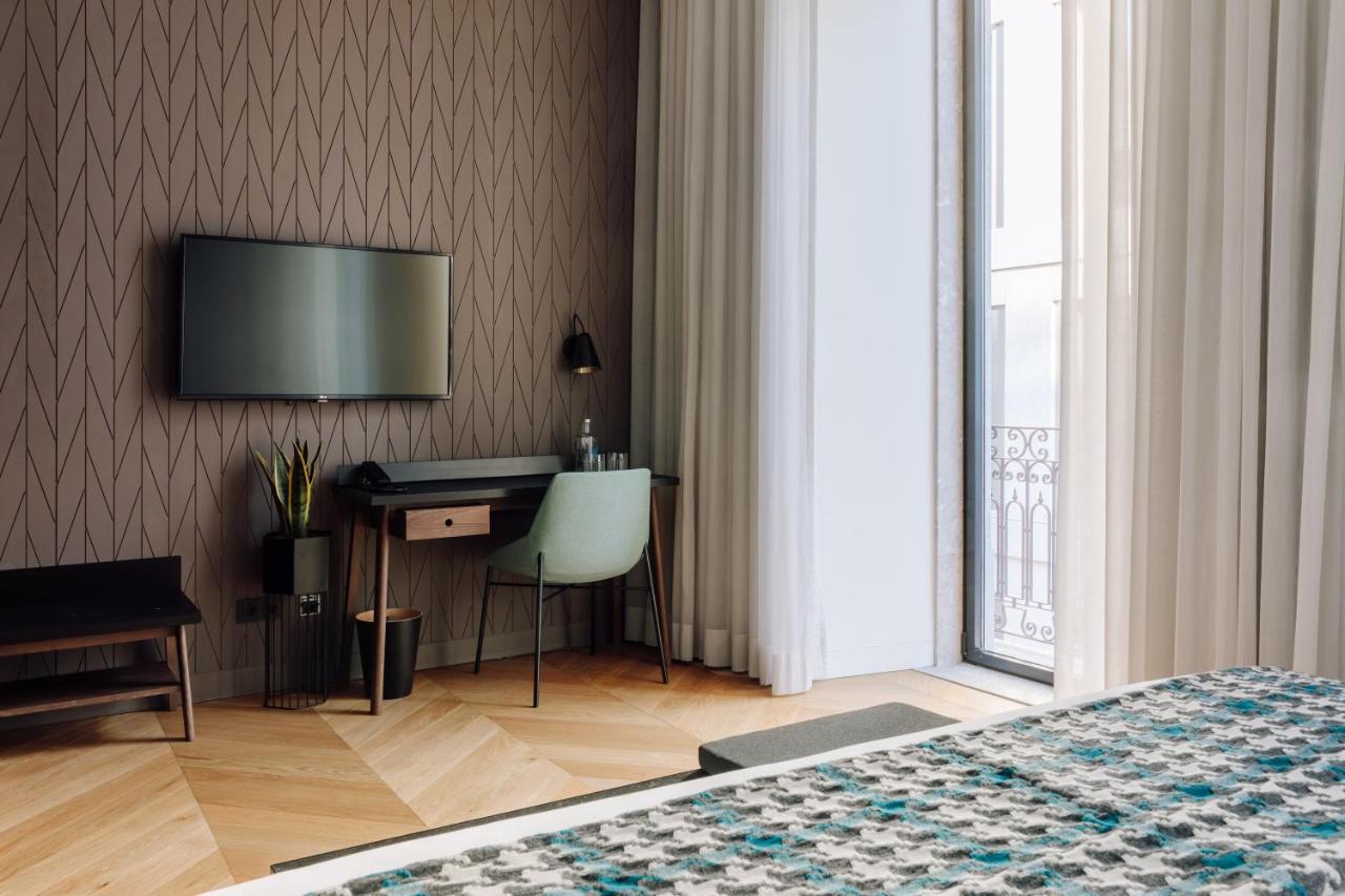 - Member Of Design Lisbon