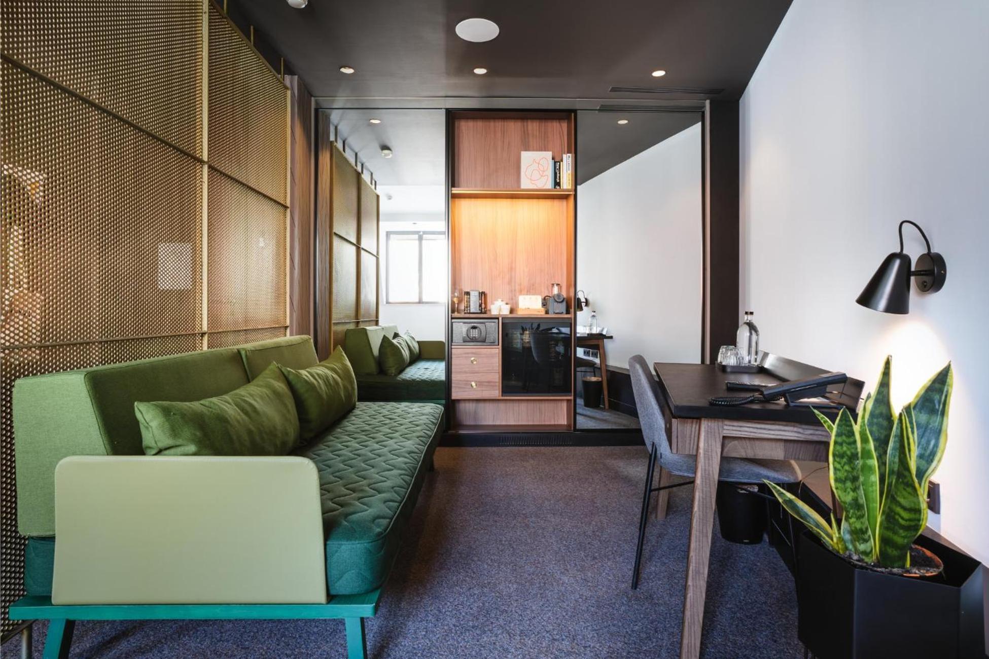 - Member Of Design 4* Lisbon